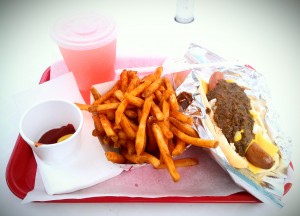 Pink's Chili Cheese Hot Dog